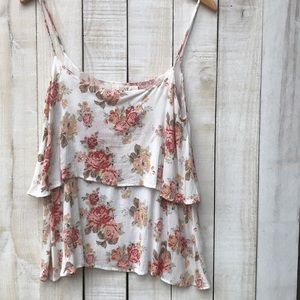 LOVE SPELL Tops - 🌺🌺🌺BEAUTIFUL ROSE PRINT TOP LOVE SPELL Tops - 🌺🌺🌺BEAUTIFUL ROSE PRINT TOP